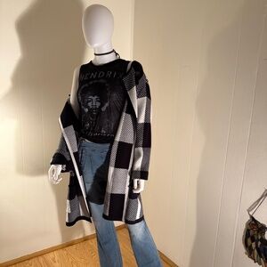 Large Button Cardigan, Alfani, Black and White, Size large